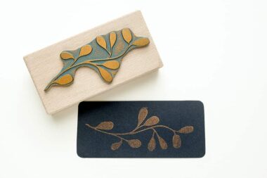 Stempel Alge, Zweig mit Beeren | STUDIO KARAMELO