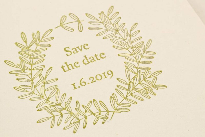 Save the Date Stempel, floraler Kranz, Hochzeitsstempel | STUDIO KARAMELO