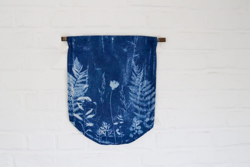 Sunprint Wallhanging Blaudruck DIY gepresste Pflanzen | STUDIO KARAMELO