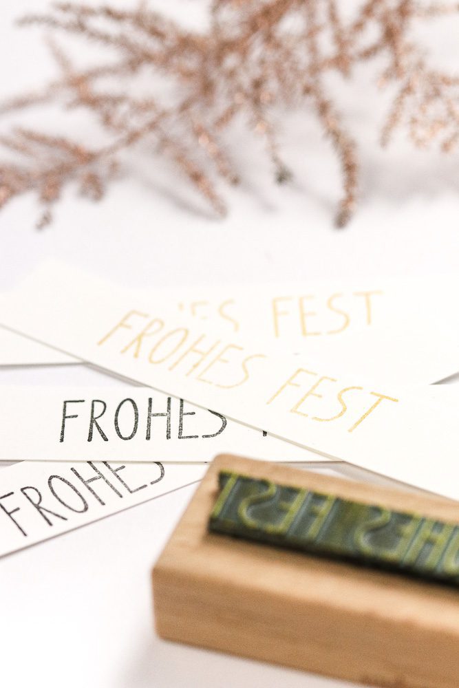 Textstempel Frohes Fest | Weihnachtsstempel aus Buchenholz von STUDIO KARAMELO